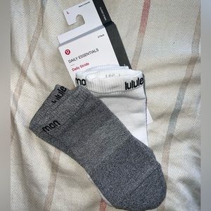 Lululemon Daily Stride socks size L (9-11 foot) NWT